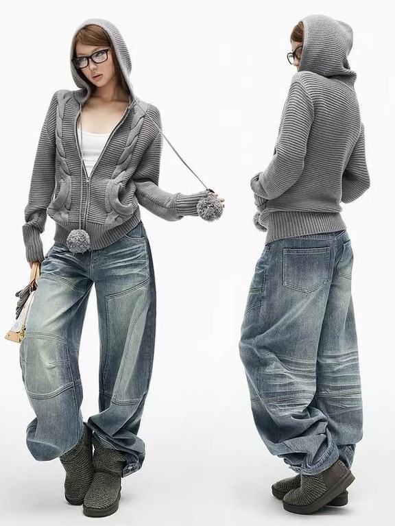 Mona Curved Panel Jeans