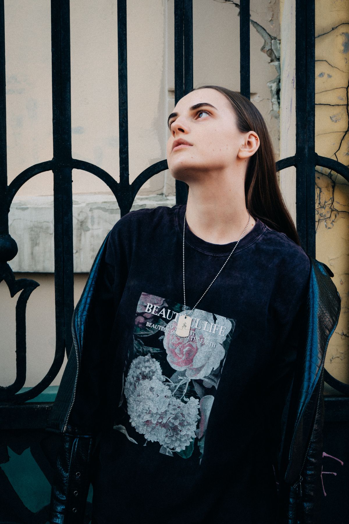 Áo Thun Nữ Local Brand Streetwear